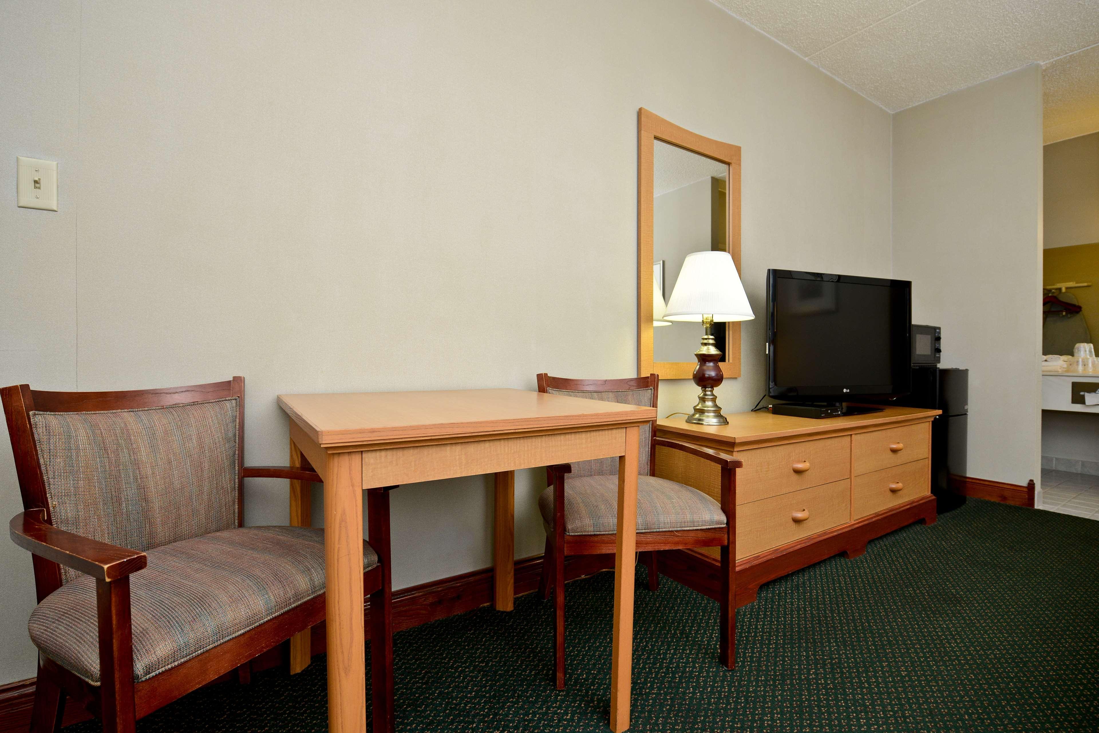 Best Western Inn Goshen Exterior photo