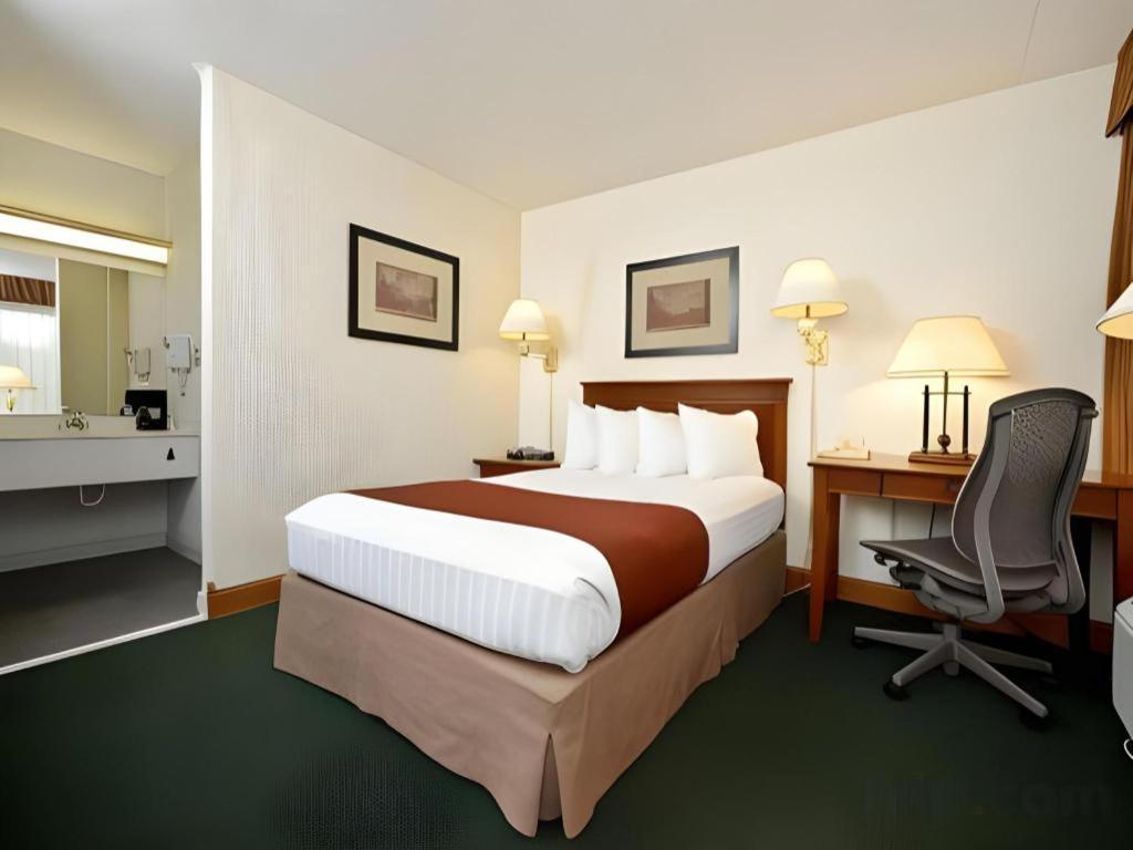 Best Western Inn Goshen Exterior photo