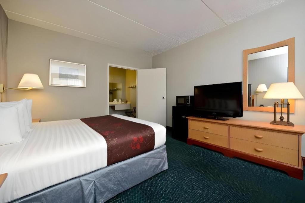 Best Western Inn Goshen Exterior photo